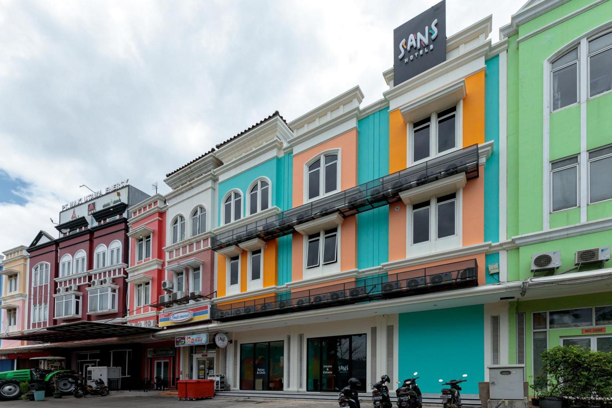 Sans Hotel Kelapa Gading Cakarta Dış mekan fotoğraf