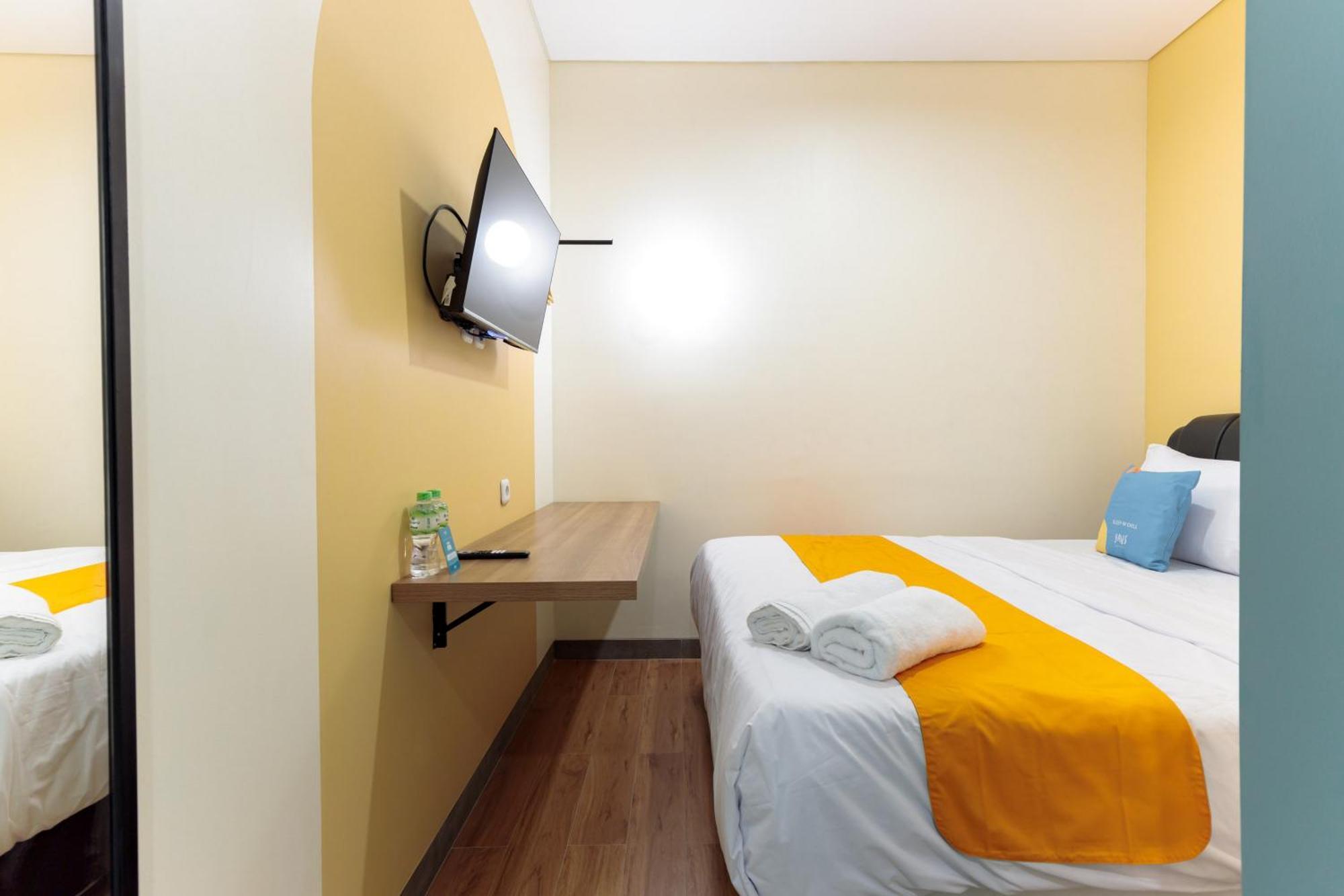 Sans Hotel Kelapa Gading Cakarta Dış mekan fotoğraf